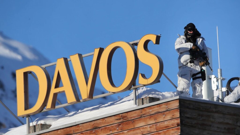 Davos forumu təxirə salınıb