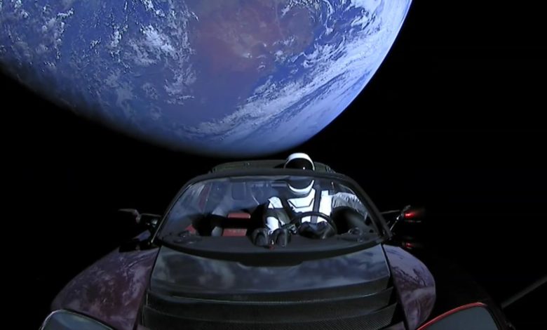 2018-ci ildə kosmosa göndərilmiş Tesla Roadster artıq 3 208 624 326 km məsafə qətt edib