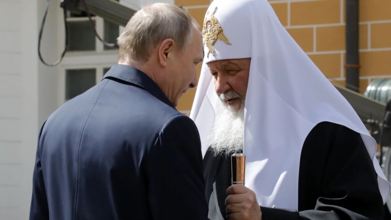 Patriarx Kirill müharibəni ‘gey-parad’la əlaqələndirdi