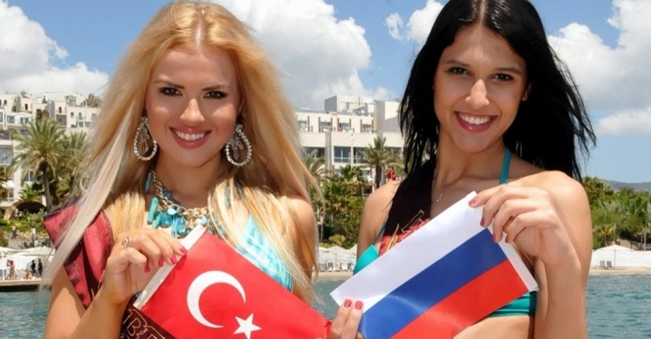 Число российских туристов в Турции выросло вдвое