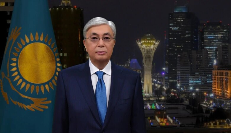 Qazaxıstan prezidenti Ukraynanın ərazi bütövlüyünü dəstəklədiyini yazır