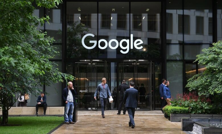 Bloomberg: 'Google istifadəçilərin konfidensial məlumatlarını reklamçılara inanılmaz miqyasda ötürür'