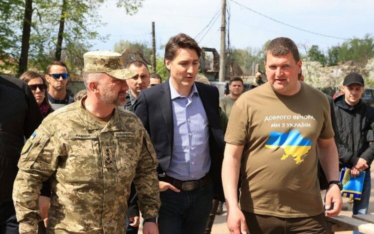 Kanada Baş naziri Ukraynadadır