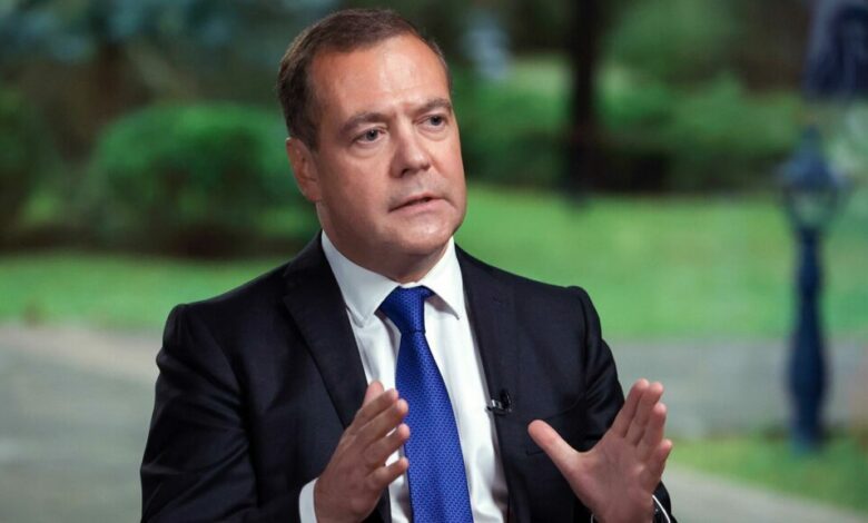 Medvedev: “NATO və Rusiya arasında münaqişə nüvə müharibəsinə çevrilə bilər”