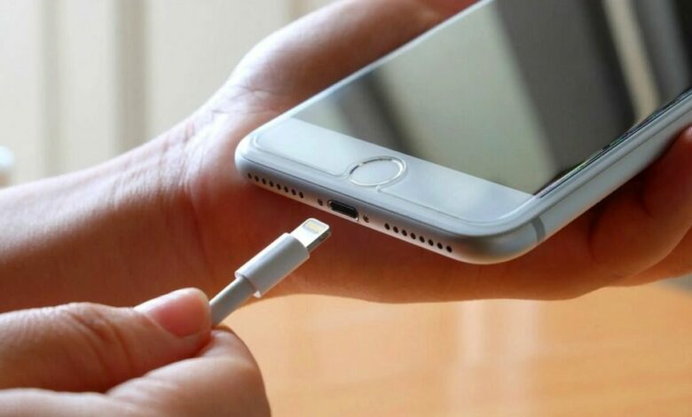 Məşhur analitik: 'Apple gələn il iPhone-larda Lightning girişini USB Type-C ilə əvəz edə bilər'