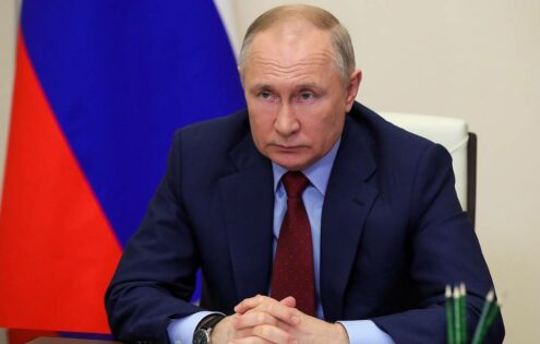 Putin 9 ölkənin liderini, 2 ölkənin xalqını təbrik etdi