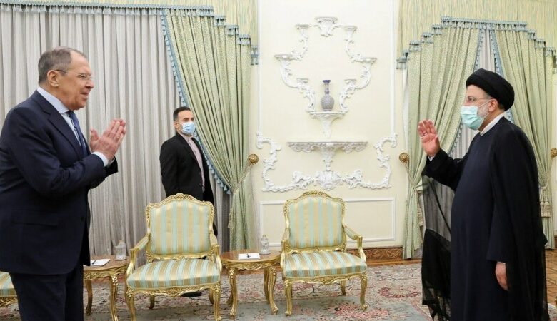 Lavrov İrandadır