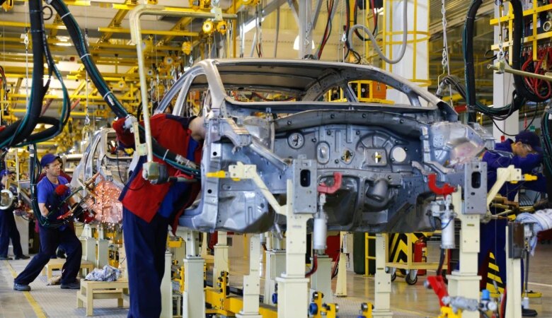 Avtozavodların 10 min işçisi işsiz qalıb