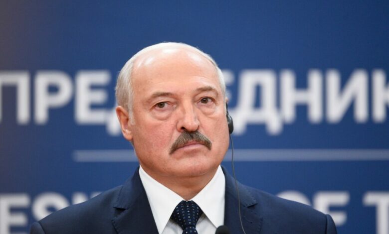 Lukaşenko: “Belarus Ukraynadakı müharibəyə sürüklənir”