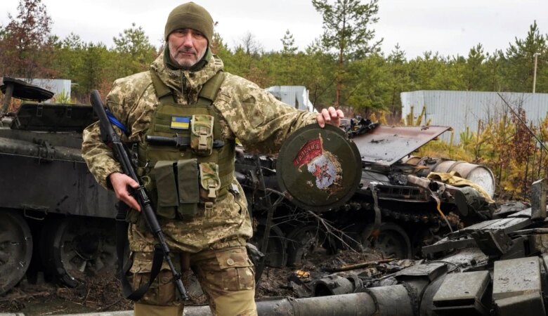 Ukrayna ordusu Rusiyanın hücumunu dəf etməyə çalışır