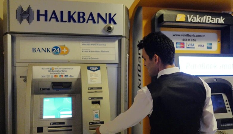 Türkiyənin üç dövlət bankı Mir kartlarından imtina edir