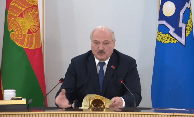 Lukaşenko Paşinyana: “İlham Əliyevlə oturun, Rusiya Prezidentindən xahiş edin…”