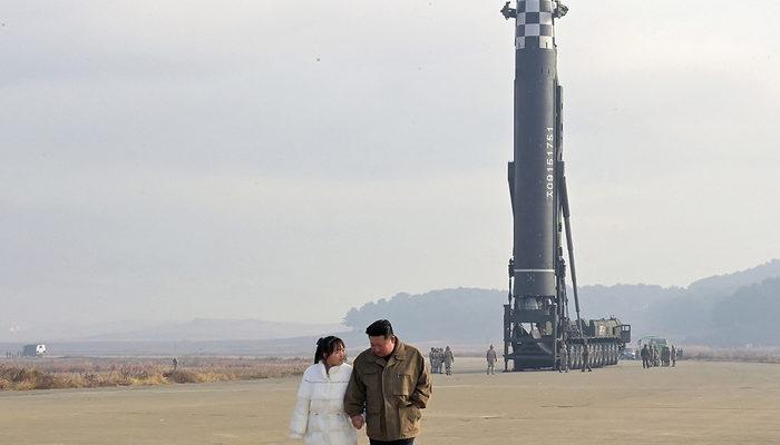 İlk dəfə atası ilə görüldü! Şimali Koreya lideri Kim Çen Inın qızı ortaya çıxdı: Adı açıqlanmır