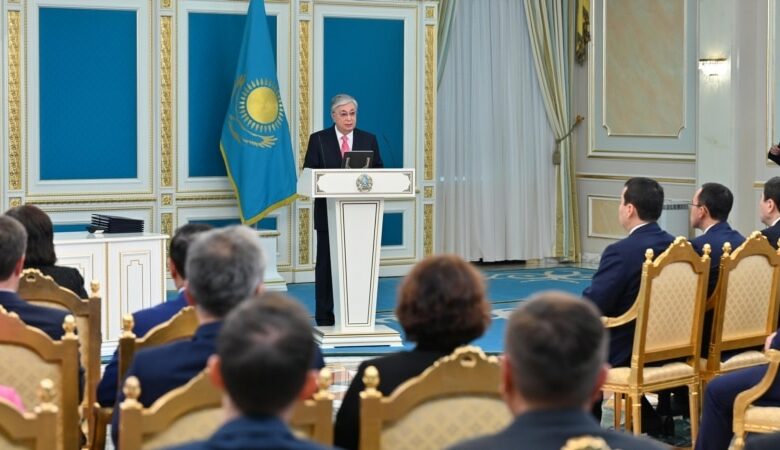 Tokayev Qazaxıstan prezidentinin səlahiyyətlərini azaldan qanunu imzalayıb