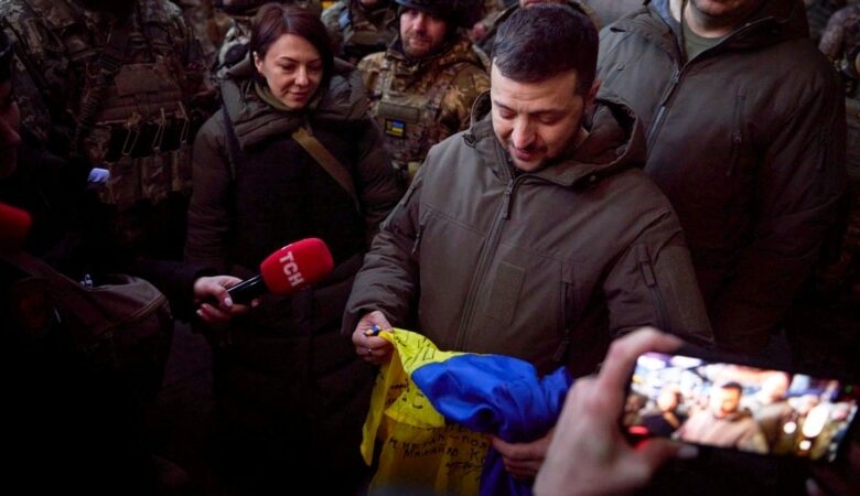 Donbasda ağır döyüşlər gedir. Zelenski Vaşinqtona yollanır