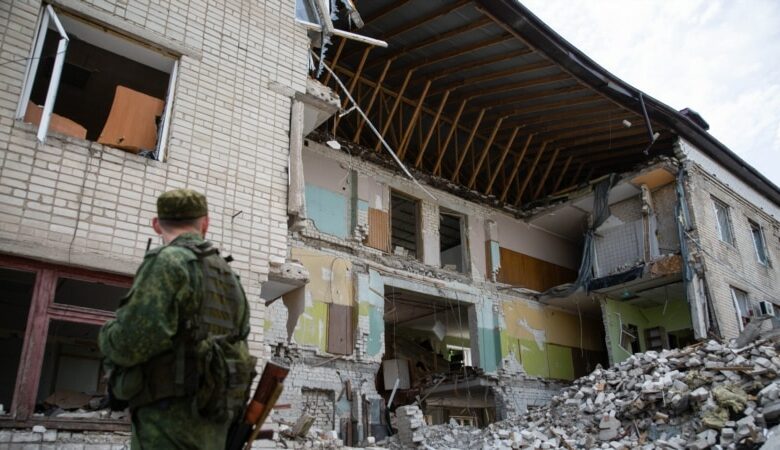 Ukrayna paraşütçüləri: ‘Onları ət kimi önə atırlar’