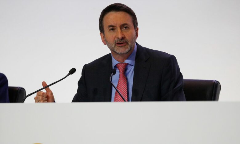 Repsol CEO Josu Jon Imaz delivers a speech during the annual shareholders meeting in Madrid