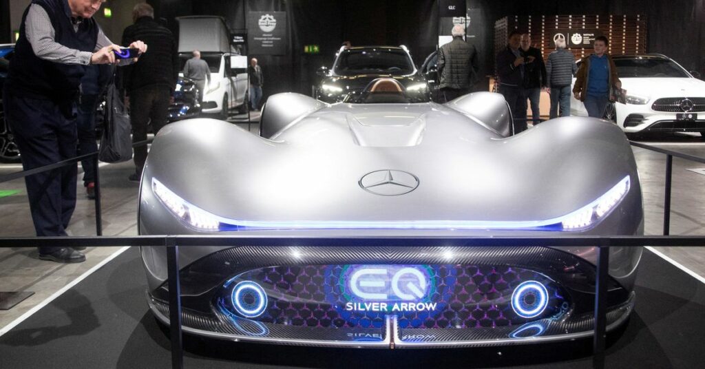 Mercedes elektron avtomobil zavodlarına milyardlarla sərmayə qoymağa hazırlaşır