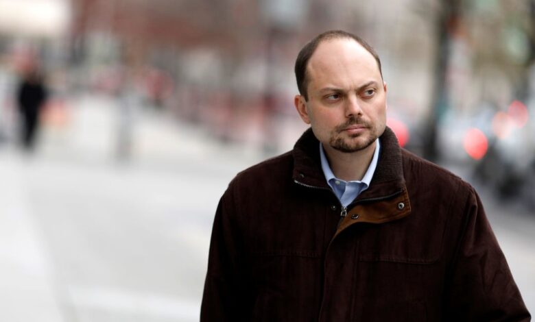 Vladimir Kara-Murza arrives for an interview at the offices of Reuters