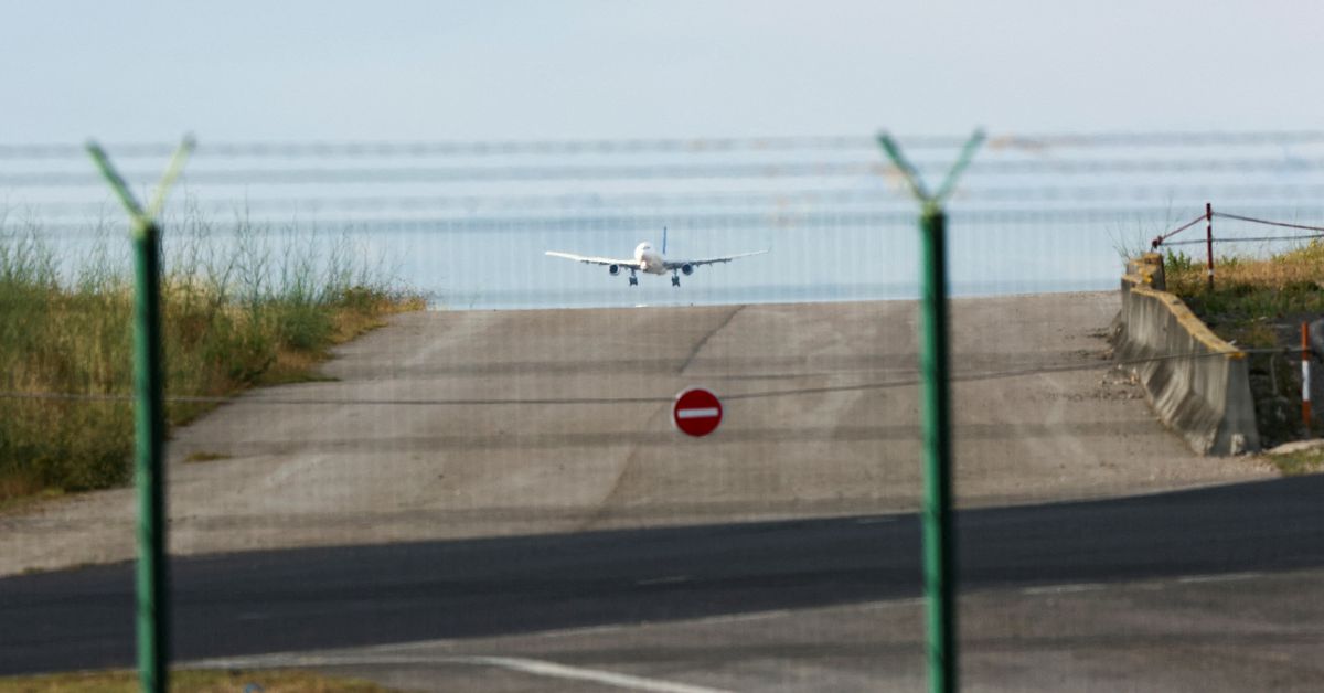 A plane on route to Cuba from Lisbon safely performs an emergency landing at Humberto Delgado Airport, in Lisbon