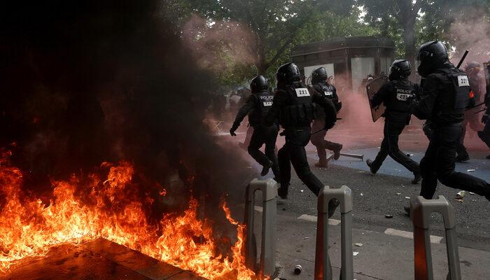 Fransada 1 Mayda insanlar küçələrə çıxdı: Polislə etirazçılar arasında toqquşma oldu!