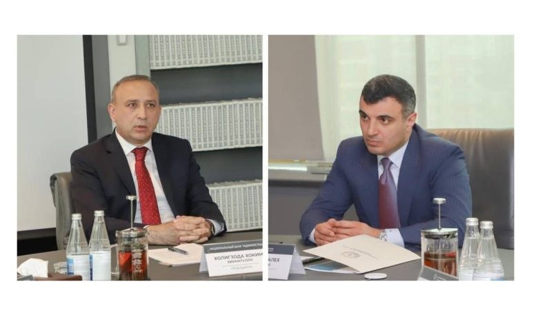 Azərbaycan və Tacikistan mərkəzi banklarının sədrləri görüşdü