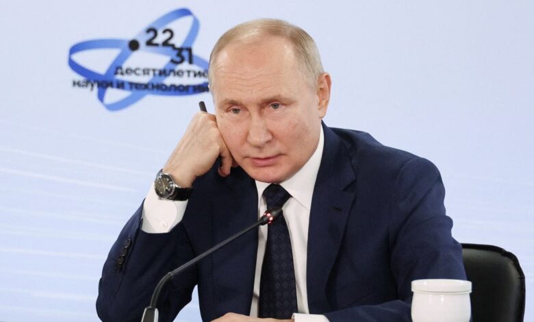 Rusiyada prezidentlik kampaniyası yaxınlaşdıqca, Kreml deyir ki, Putin dekabrın 14-də xalqa müraciət edəcək