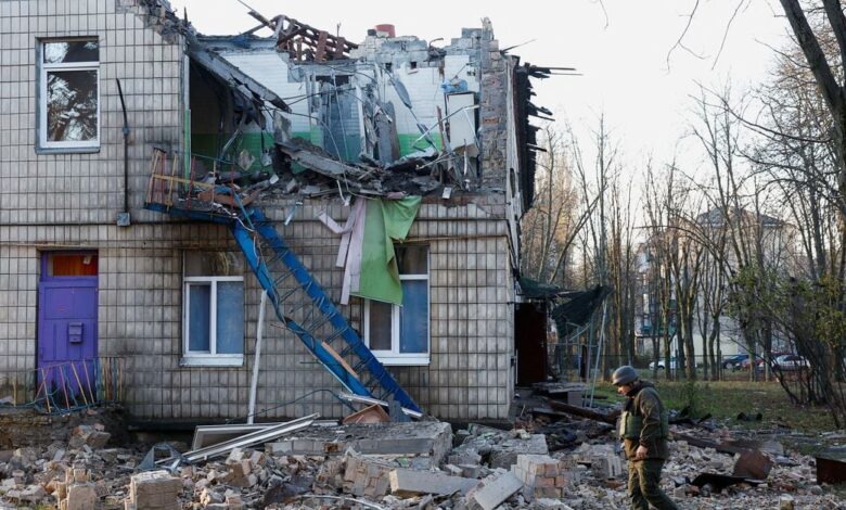 Rəsmilər Kiyevdə Ukraynaya edilən ən böyük dron hücumu nəticəsində 5 nəfərin yaralandığını bildirib