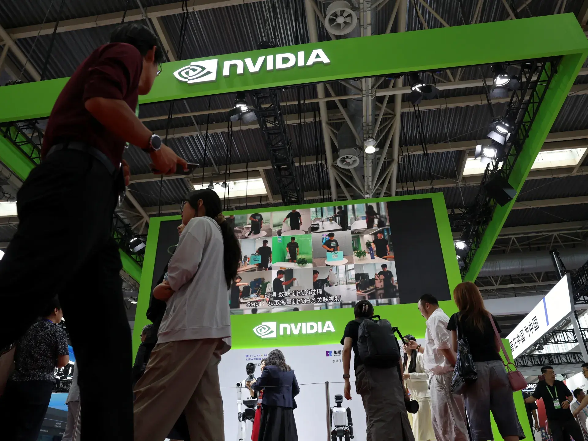 Nvidia 5 trilyon dollar dəyəri ötdü